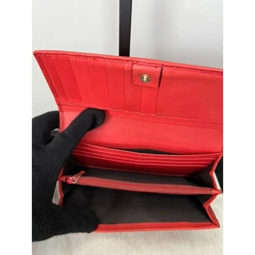 Gucci authentic continental